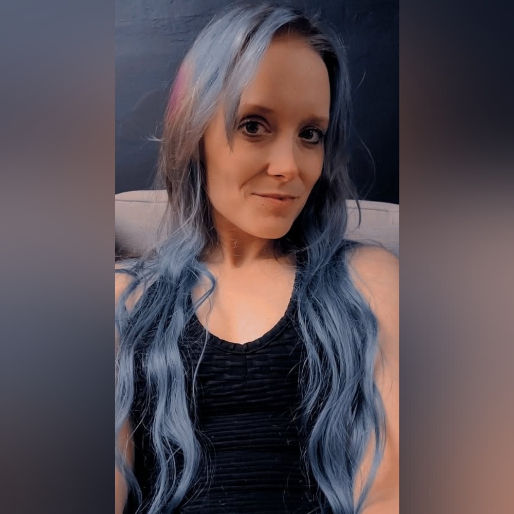 Meet your Posher, Rebecca